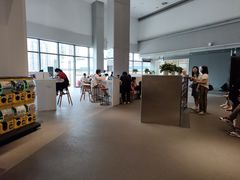 -成都冰纷万象滑冰场