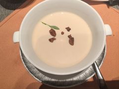 -虹潮荟·餐桌上的美食地理(太阳宫店)