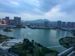 -荣誉国际酒店-云顶旋转餐厅