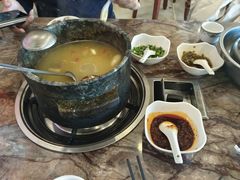 -鲁朗纳麦石锅鸡庄园