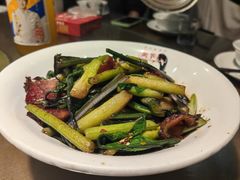 红菜苔炒腊肉-天下客饭店(中山路店)