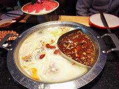 -谭公鱼头·鲜鱼火锅·小龙虾·江湖菜(秀沿路店)