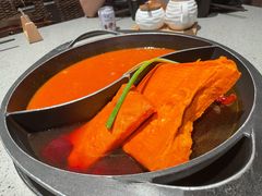 番茄红汤鸳鸯锅-园里火锅(仁和新城店)