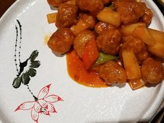 波萝咕噜猴头菇-十二舍·湯物素煮(江泰潤政店)