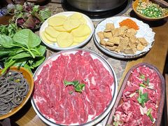 -贵厨酸汤牛肉(花果园国际中心店)