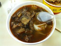 烫牛肉粉-江三王记牛杂馆(总店)