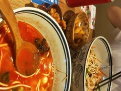 -刀小蛮半只鸡过桥米线(家乐福四元桥店)