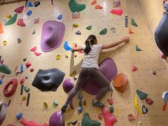 -Upper Climbing Gym 攀岩(华侨城店)
