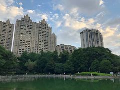 -爱回收(湖滨道购物中心店)