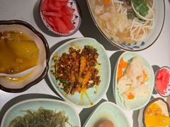 -鑫花溪牛肉米粉(凤凰街创始总店)