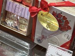 -VENCHI 闻绮(广州太古汇店)