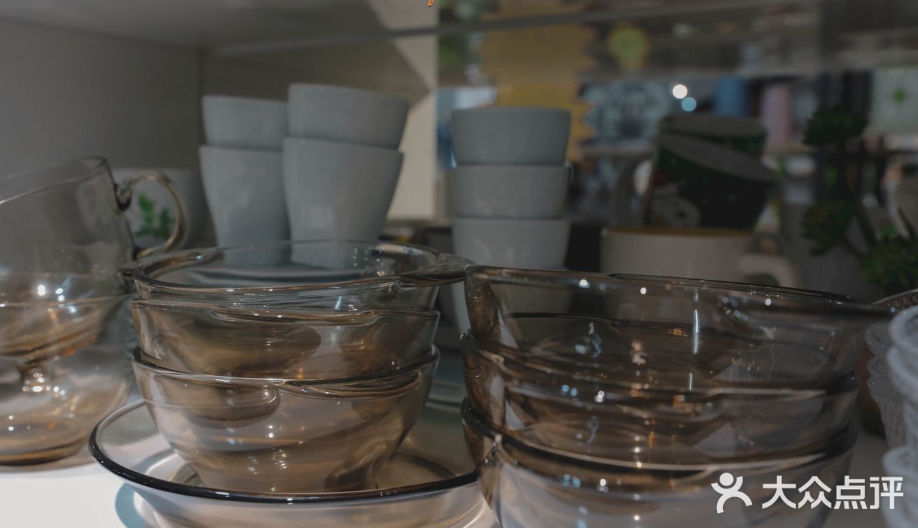 「小众瓷器」杂货铺，10蚊get一碗小幸福。