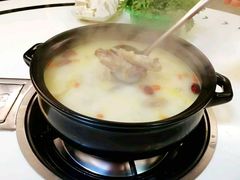-叶记猪肚鸡(宝安椰林湾店)