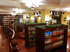 -果戈里书店