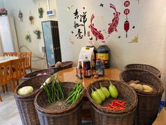 -丹江口渔村·湘味厨房(桃园店)
