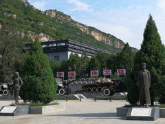 -平西抗日烈士陵园