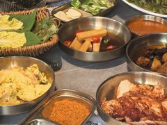 -草家酱蟹炭火烤肉店(珲春南路一店)