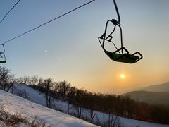 -庙香山滑雪场