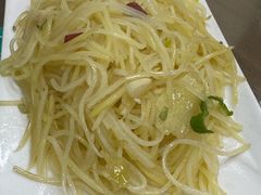 -鲁南仔·滕州炒鸡(经三路店)