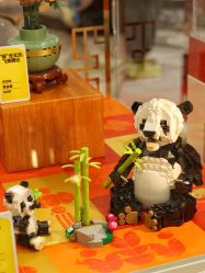 -乐高品牌旗舰店(人民广场店)