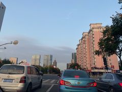 -百联又一城停车场