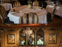 -火车头法国西餐厅