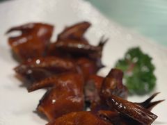 脆皮玻璃鸽-中国坊中餐厅(石家庄希尔顿酒店)