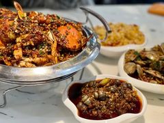 -凤凰路何眼镜香辣蟹(花果园店)