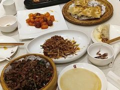 -闫府私房菜(经四路万达店)