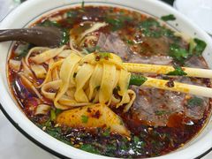 -伊穆祥牛肉面总店·清真