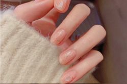 -慕拉美甲美睫皮肤管理