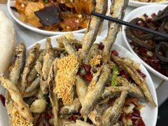 -丹水桥地锅鱼·翘嘴鲌·地方特色全鱼宴(丹江口大坝店)