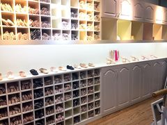 店内环境-上海路易十四芭蕾良品舞蹈用品店(美丽华商务中心店)