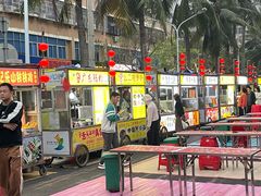 -海大南门夜市(海富街店)