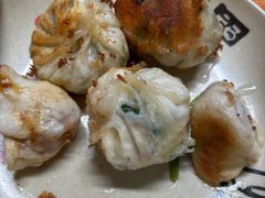 -依云煎包店