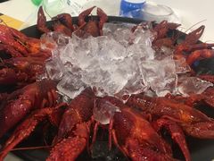 -虾弄弄海派小龙虾·牛羊蝎子火锅