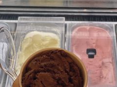 莫凡彼巧克力冰淇淋-丽都DELICATESSEN熟食店