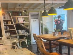 -北平花园·MUA摩造汉堡·北平咖啡(南锣鼓巷胡同店)