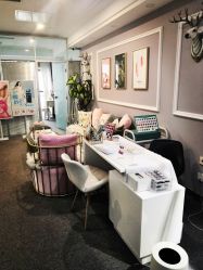 -YooMee优美智能科技美肤机构