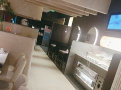 -左庭右院鲜牛肉火锅(金山万达店)
