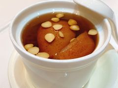 川贝北杏枇杷炖雪梨-糖水佬甜品(深水埗店)