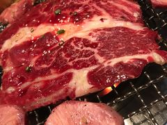 -山川小町·极番烧肉(新地假日广场店)