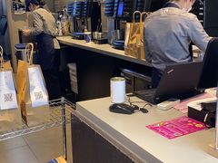 -瑞幸咖啡(八卦岭工业店)