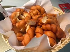 大麻花-北院·果木烤鸭·25年东北菜(创意产业园店)