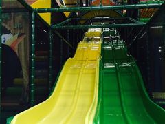 滑滑梯-蒙特利亲子乐园