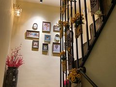 -小草屋轰趴馆别墅派对新场团建家庭聚会