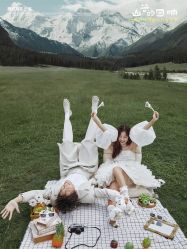 -至臻微拉婚纱摄影