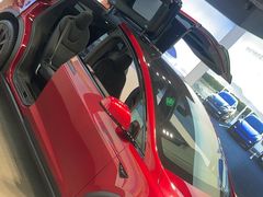 -TESLA 特斯拉(上海太古汇体验店)