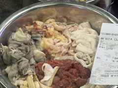-周良天山牛杂城(天山路总店)