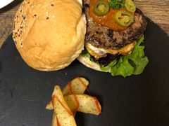 -HIGH FIVE哈福手工汉堡(桂林路店)